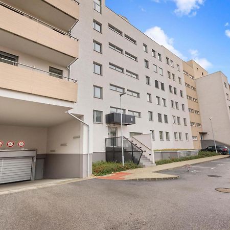 Ah Galvaniho Free Parking Bratislava Exterior photo